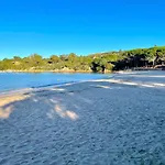 아파트 Punta Est - Mono Ostro Terrazza Fronte Mare 산테오도로